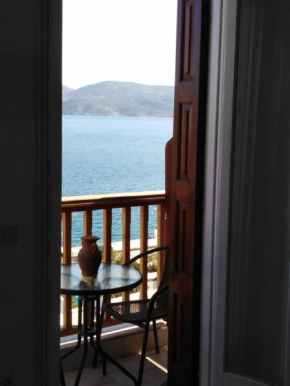 Adriani Sea View rooms